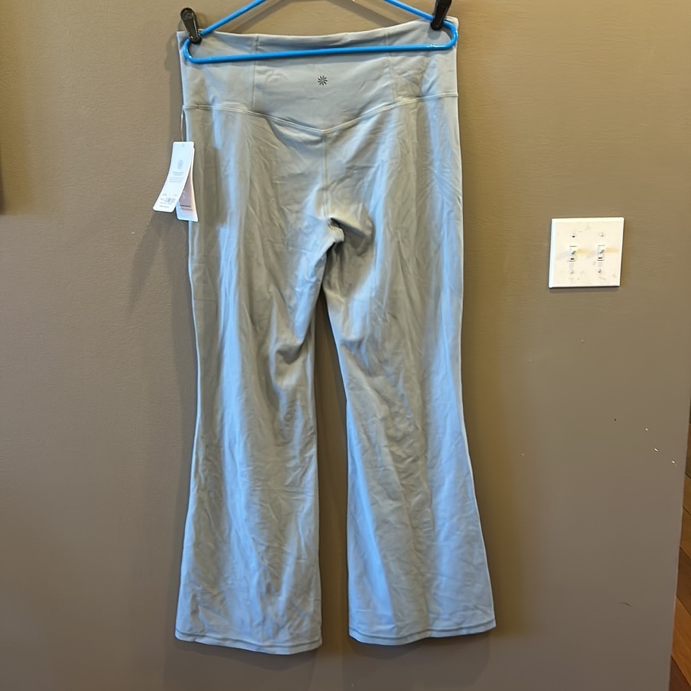 NWT Athleta Elation Flare Pant Minimalistic Grey Size XL - Picture 7 of 9